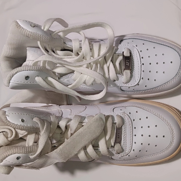 Nike 4y All white Air force 1 in very great condition some stains as pictured - Picture 1 of 13